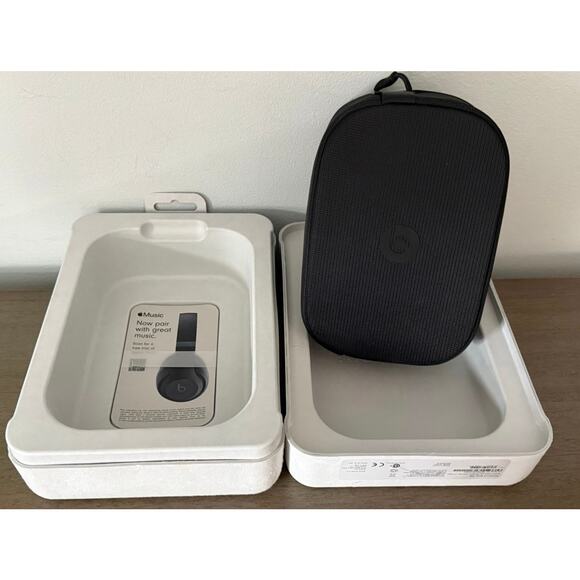 Beats Studio Pro Wireless Headphones Model MGTP3LL/A USA Black NC Spatial Audio - Picture 3 of 16